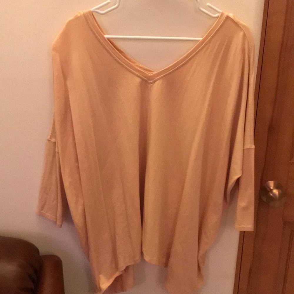 Deep V-Neck 3/4 Sleeve Scoop T-shirt